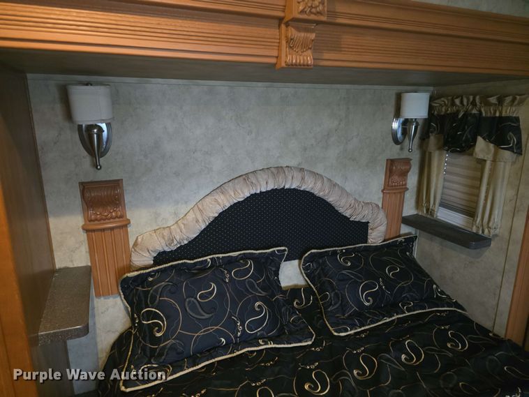 image for item DO7932 2009 Keystone Montana Big Sky camper