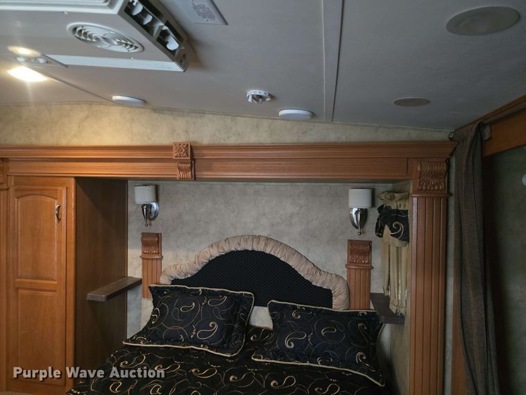 image for item DO7932 2009 Keystone Montana Big Sky camper