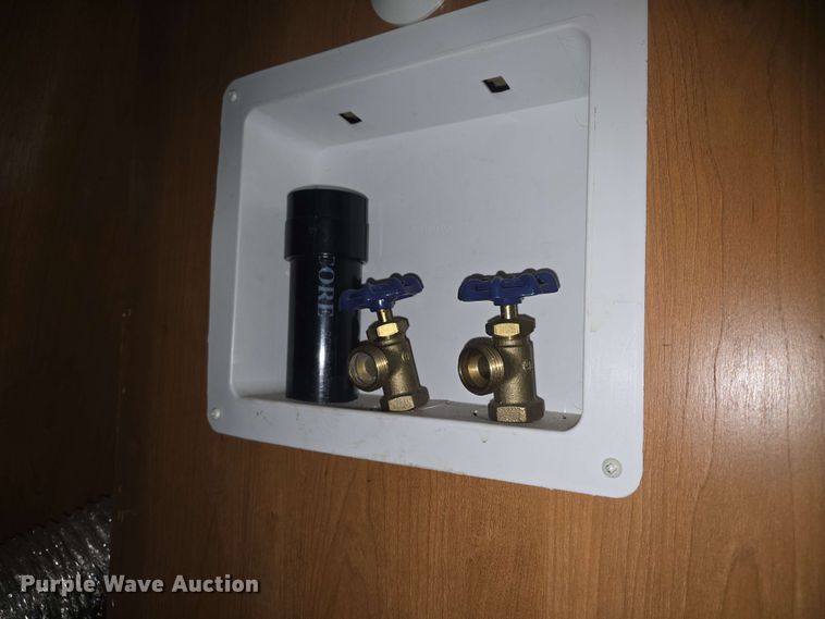 image for item DO7932 2009 Keystone Montana Big Sky camper