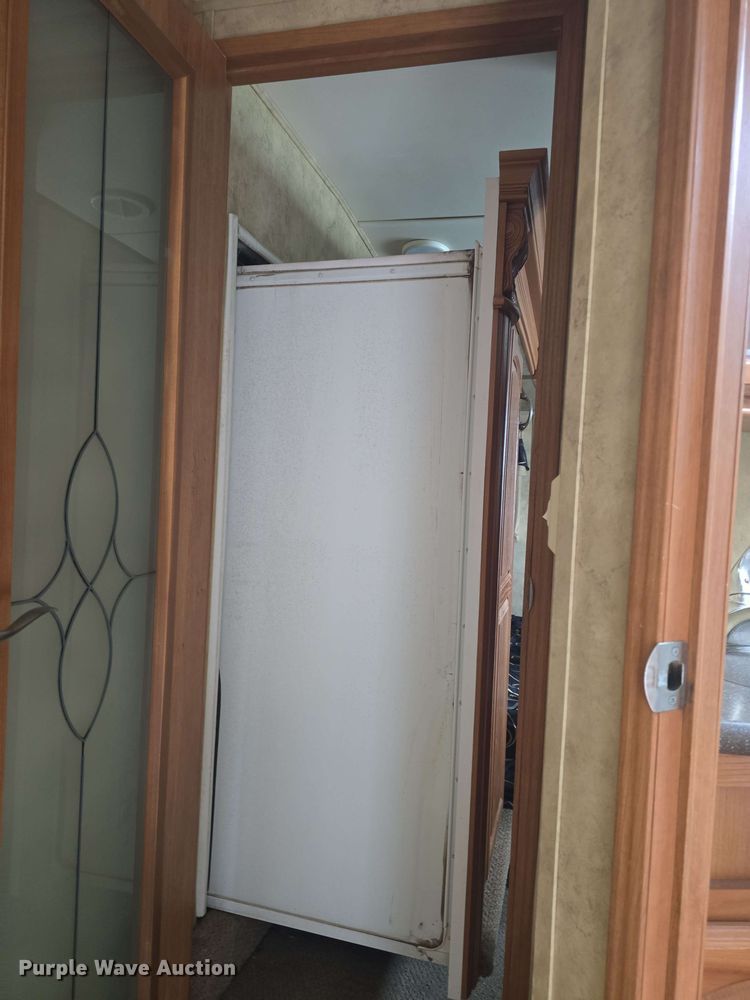 image for item DO7932 2009 Keystone Montana Big Sky camper