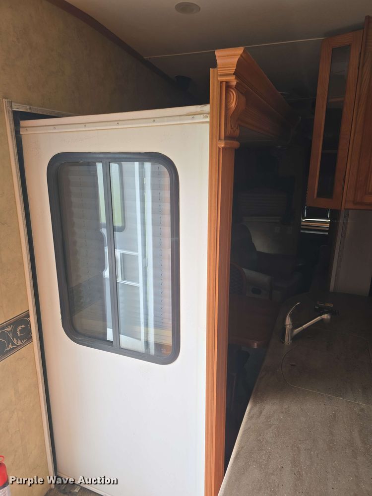 image for item DO7932 2009 Keystone Montana Big Sky camper