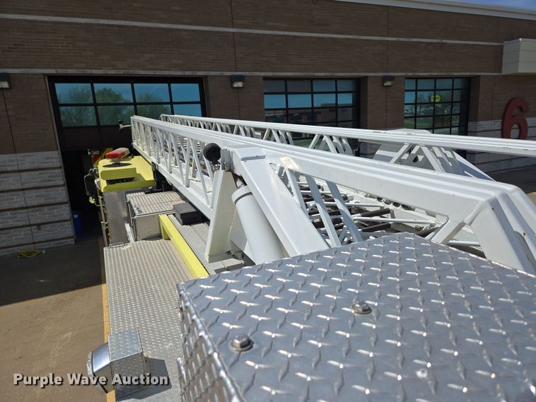 image for item DP6326 2003 HME Central States Fire Apparatus ladder fire truck