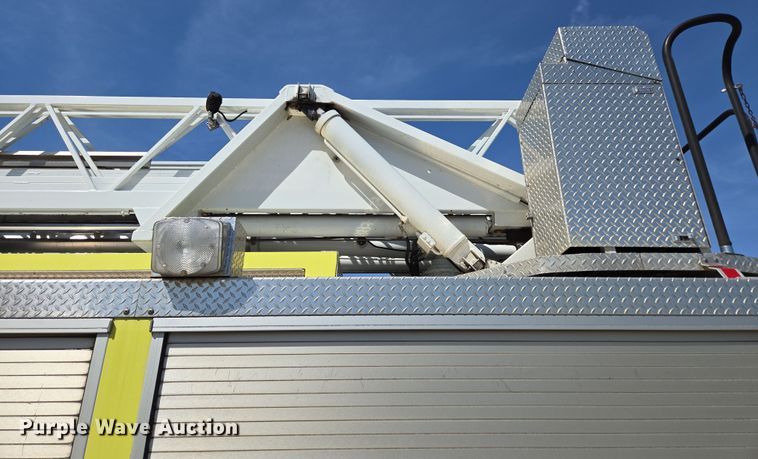 image for item DP6326 2003 HME Central States Fire Apparatus ladder fire truck