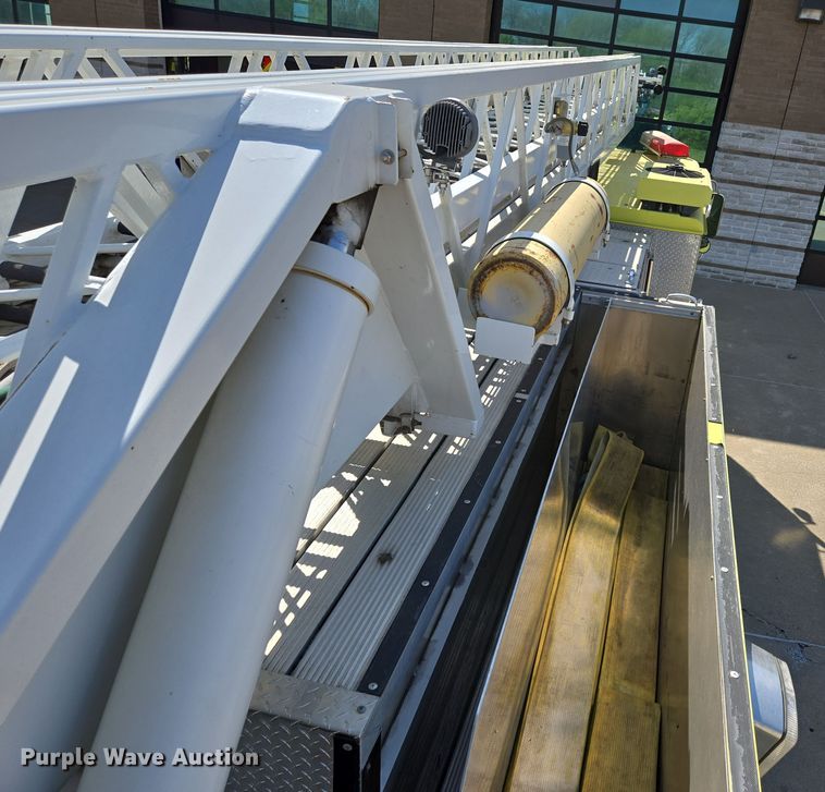 image for item DP6326 2003 HME Central States Fire Apparatus ladder fire truck