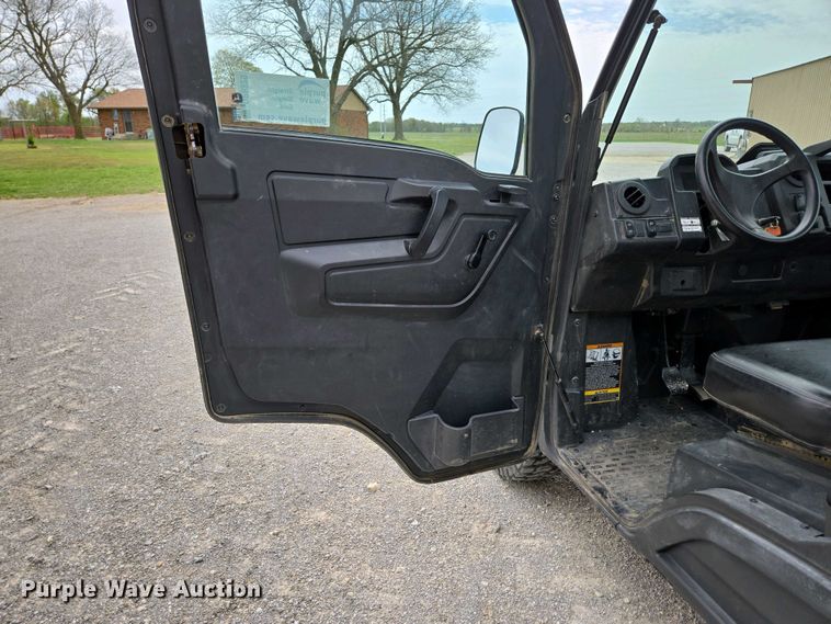 image for item DP6329 2023 John Deere Gator XUV835M utility vehicle