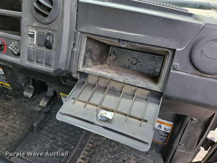 image for item DP6329 2023 John Deere Gator XUV835M utility vehicle