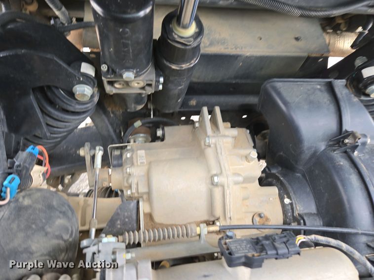 image for item DP6329 2023 John Deere Gator XUV835M utility vehicle