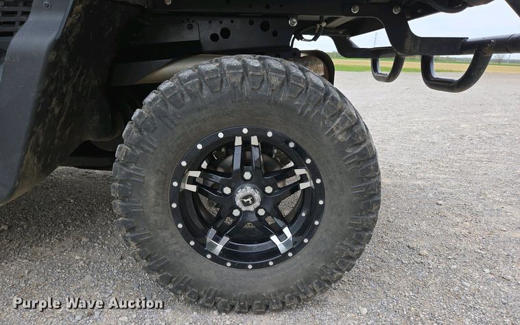 image for item DP6329 2023 John Deere Gator XUV835M utility vehicle