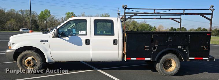 image for item DP6338 2004 Ford F350 Super Duty XL Crew Cab utility bed pickup truck