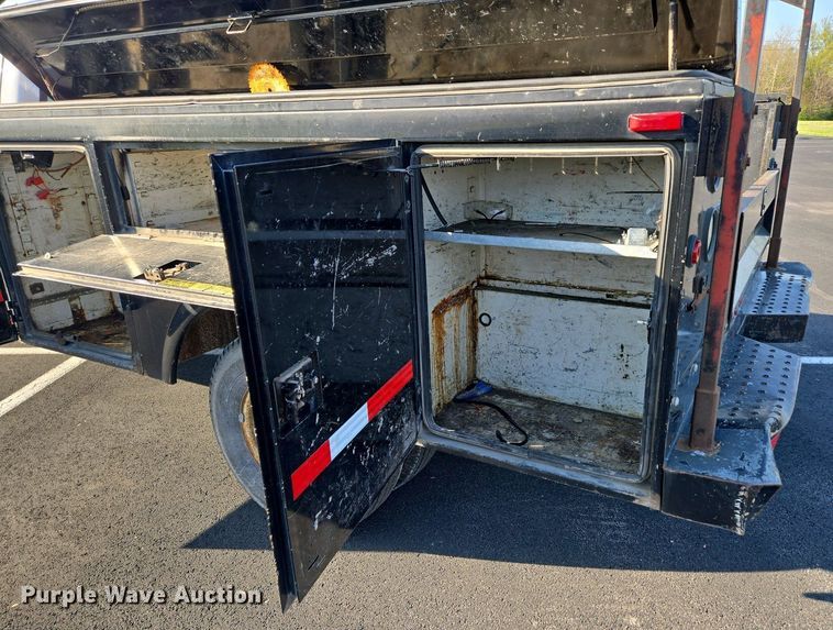 image for item DP6338 2004 Ford F350 Super Duty XL Crew Cab utility bed pickup truck