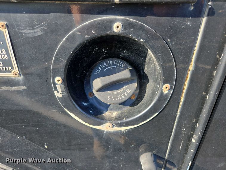 image for item DP6338 2004 Ford F350 Super Duty XL Crew Cab utility bed pickup truck