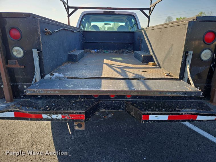 image for item DP6338 2004 Ford F350 Super Duty XL Crew Cab utility bed pickup truck