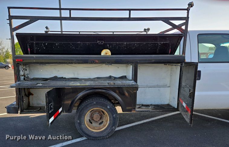image for item DP6338 2004 Ford F350 Super Duty XL Crew Cab utility bed pickup truck