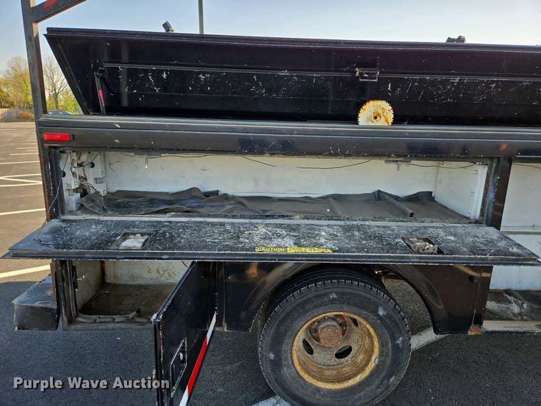image for item DP6338 2004 Ford F350 Super Duty XL Crew Cab utility bed pickup truck