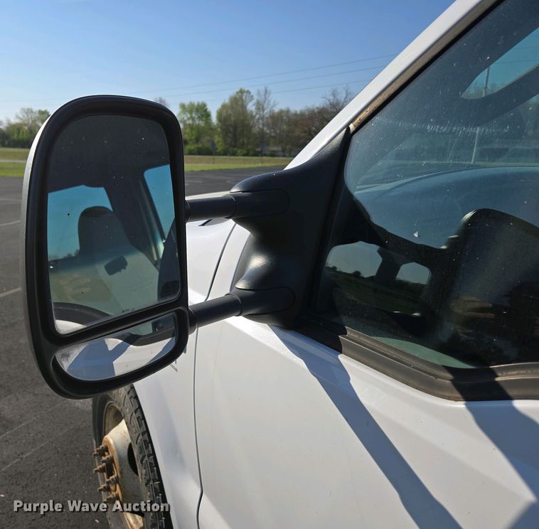 image for item DP6338 2004 Ford F350 Super Duty XL Crew Cab utility bed pickup truck