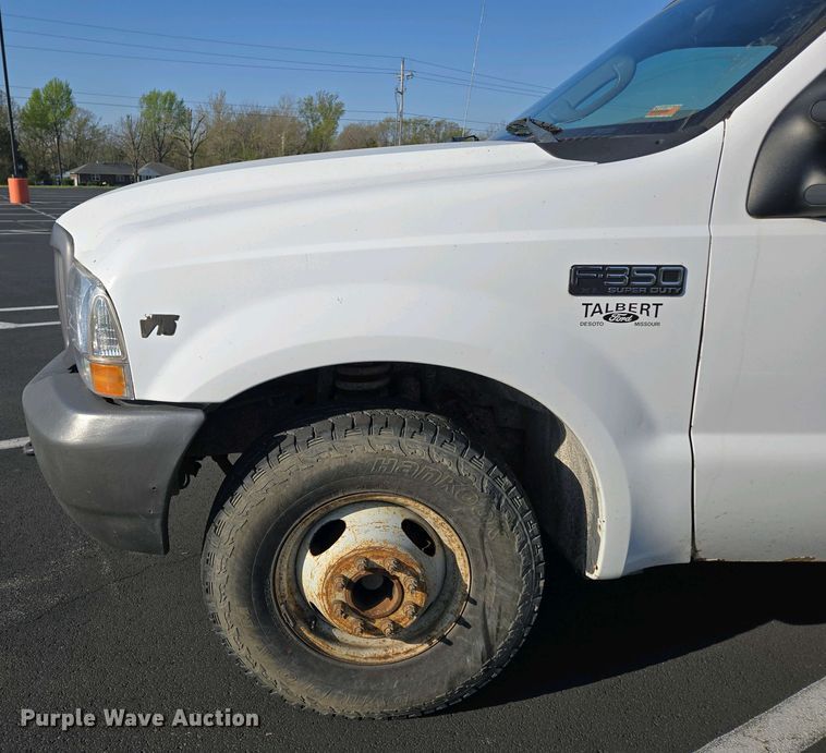 image for item DP6338 2004 Ford F350 Super Duty XL Crew Cab utility bed pickup truck