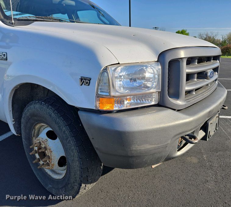 image for item DP6338 2004 Ford F350 Super Duty XL Crew Cab utility bed pickup truck