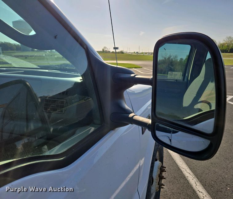 image for item DP6338 2004 Ford F350 Super Duty XL Crew Cab utility bed pickup truck