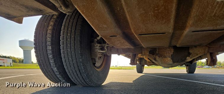 image for item DP6338 2004 Ford F350 Super Duty XL Crew Cab utility bed pickup truck