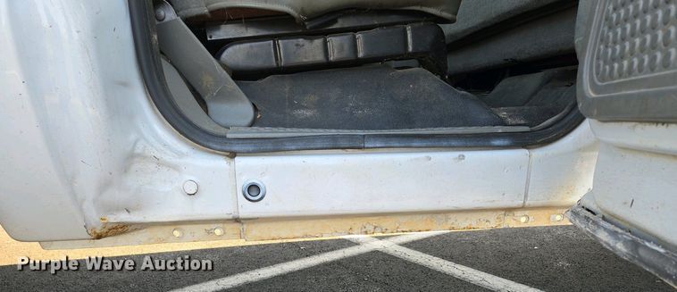 image for item DP6338 2004 Ford F350 Super Duty XL Crew Cab utility bed pickup truck