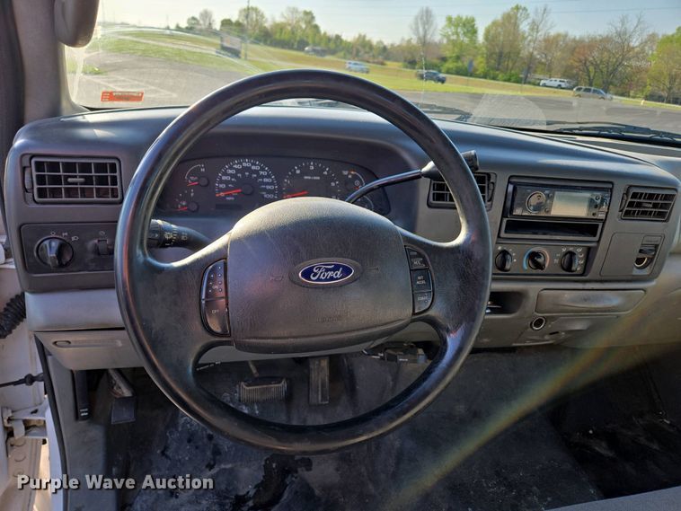 image for item DP6338 2004 Ford F350 Super Duty XL Crew Cab utility bed pickup truck