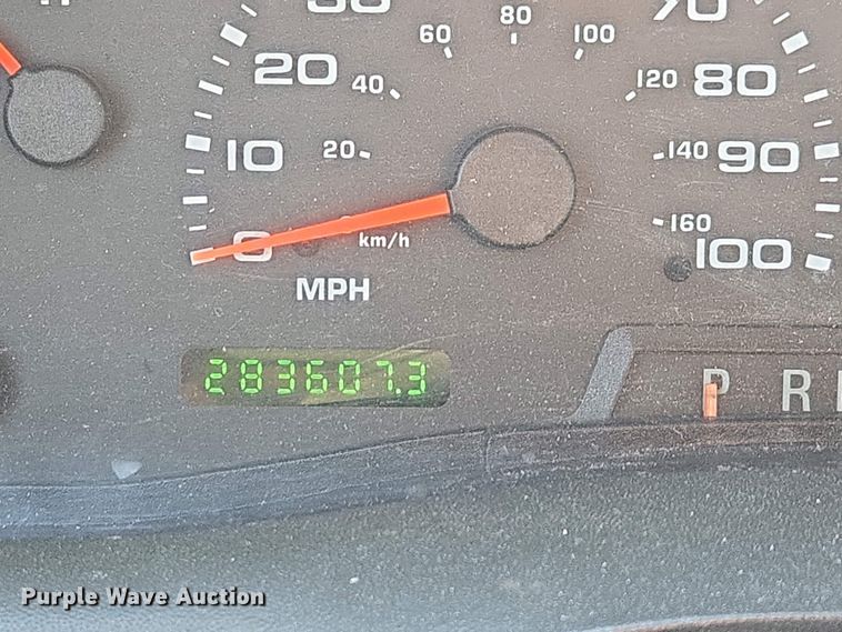 image for item DP6338 2004 Ford F350 Super Duty XL Crew Cab utility bed pickup truck