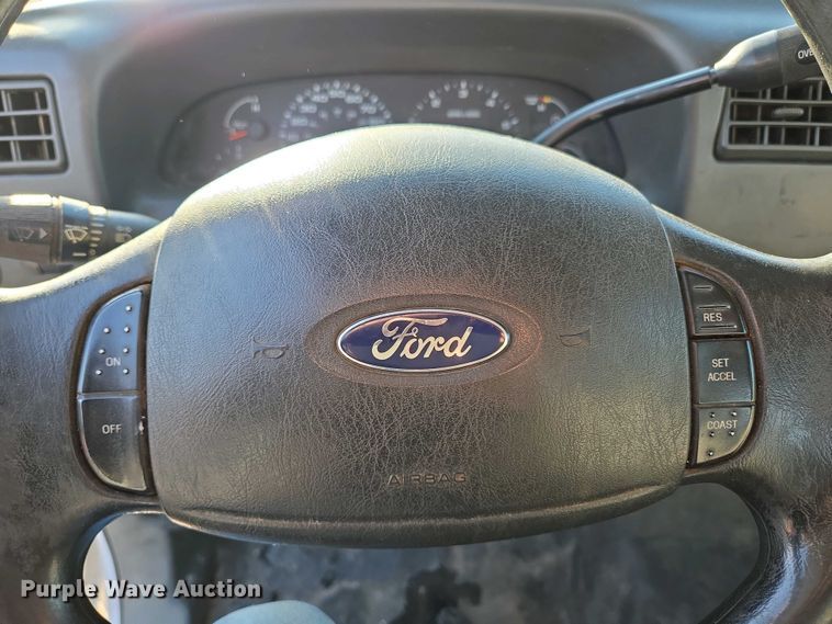 image for item DP6338 2004 Ford F350 Super Duty XL Crew Cab utility bed pickup truck