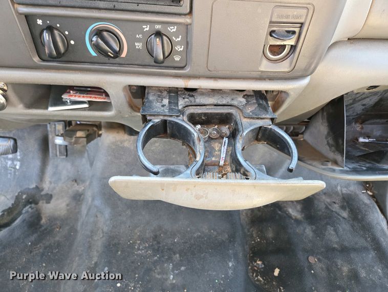 image for item DP6338 2004 Ford F350 Super Duty XL Crew Cab utility bed pickup truck