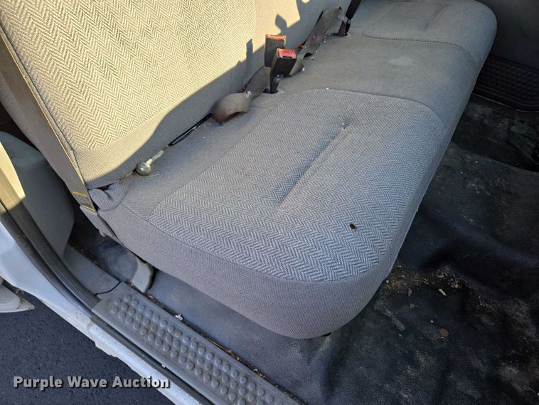 image for item DP6338 2004 Ford F350 Super Duty XL Crew Cab utility bed pickup truck