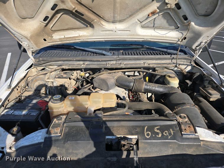 image for item DP6338 2004 Ford F350 Super Duty XL Crew Cab utility bed pickup truck