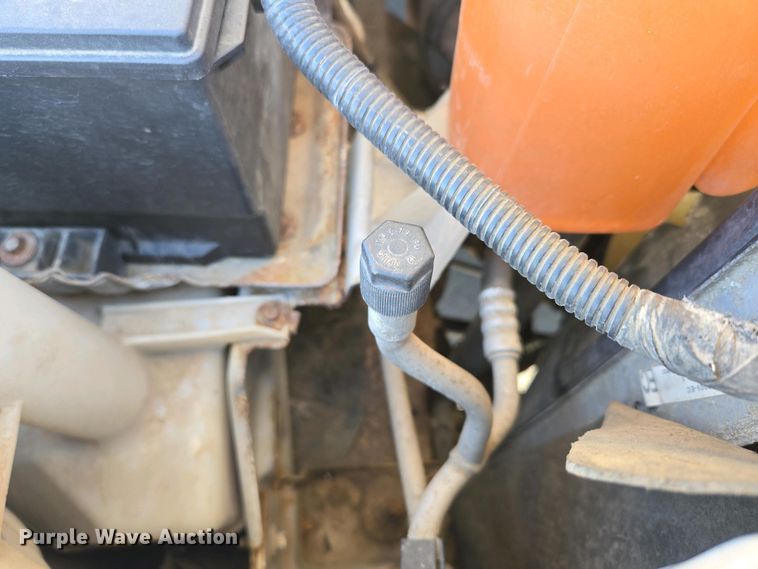 image for item DP6338 2004 Ford F350 Super Duty XL Crew Cab utility bed pickup truck