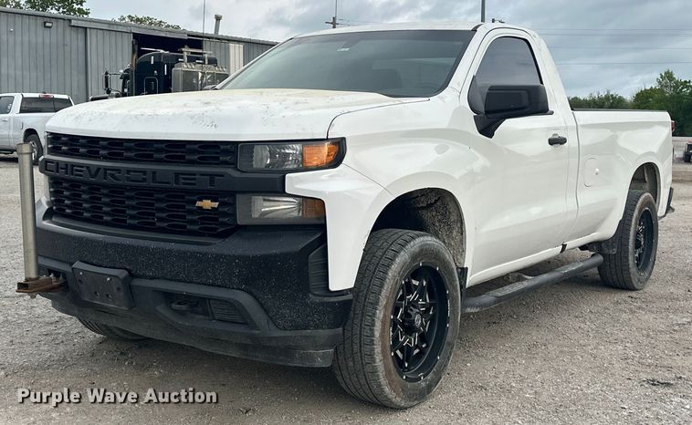 image for item DS3659 2020 Chevrolet Silverado 1500 pickup truck