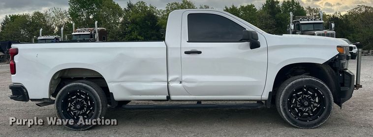 image for item DS3659 2020 Chevrolet Silverado 1500 pickup truck