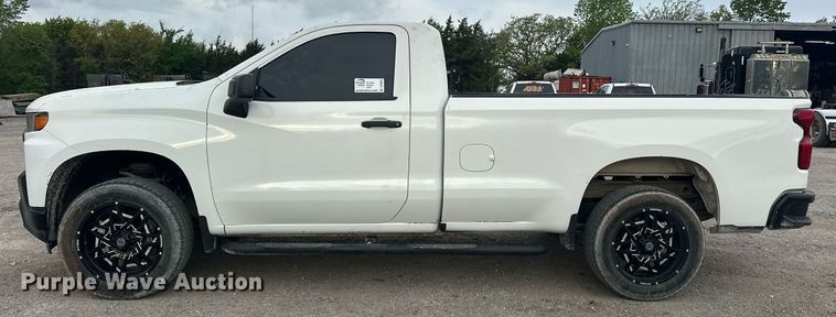 image for item DS3659 2020 Chevrolet Silverado 1500 pickup truck