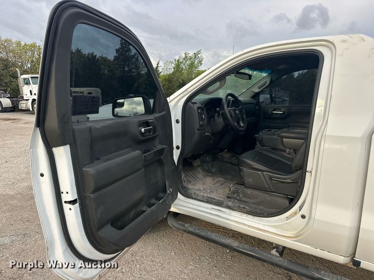 image for item DS3659 2020 Chevrolet Silverado 1500 pickup truck