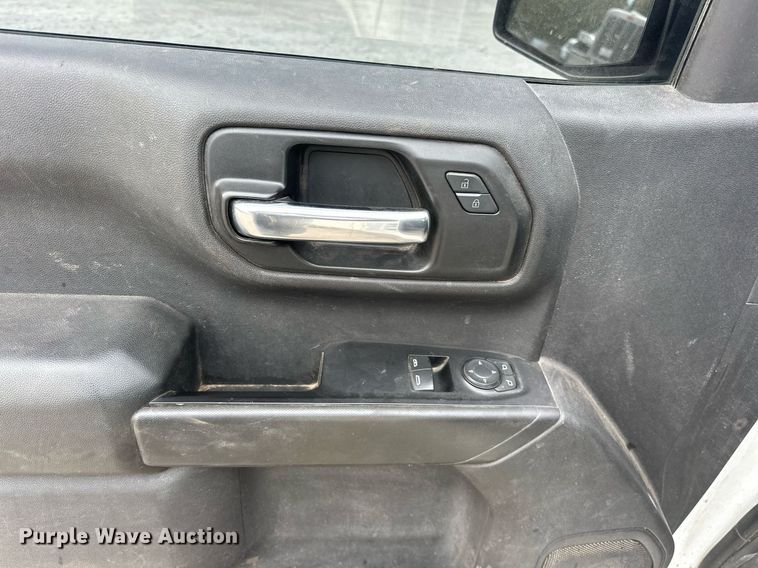 image for item DS3659 2020 Chevrolet Silverado 1500 pickup truck