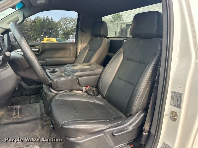 image for item DS3659 2020 Chevrolet Silverado 1500 pickup truck