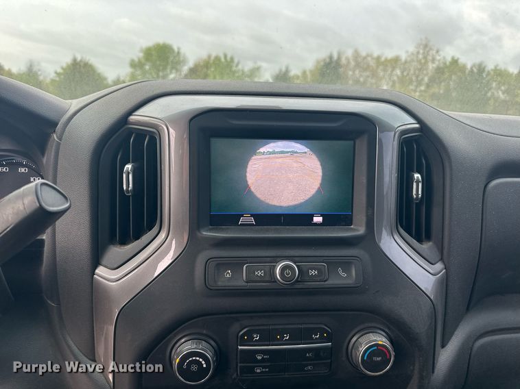 image for item DS3659 2020 Chevrolet Silverado 1500 pickup truck