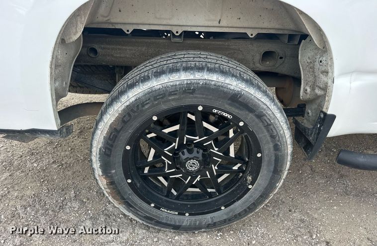 image for item DS3659 2020 Chevrolet Silverado 1500 pickup truck