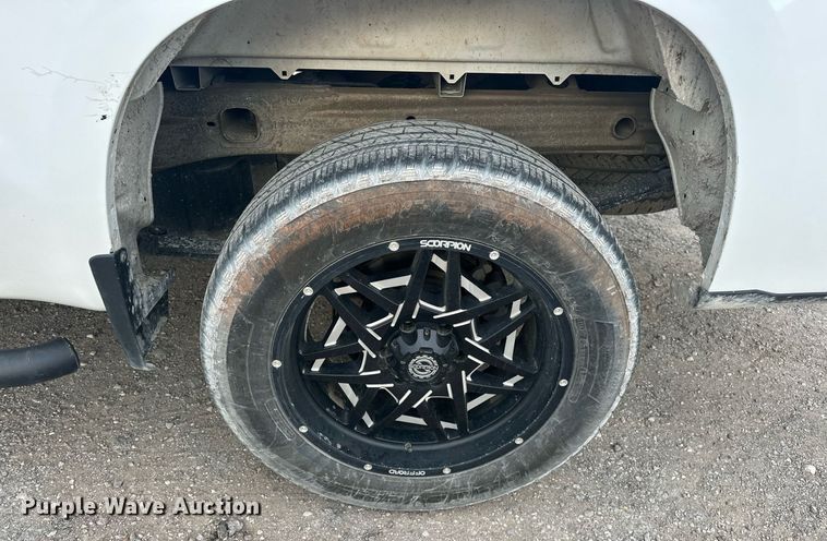 image for item DS3659 2020 Chevrolet Silverado 1500 pickup truck