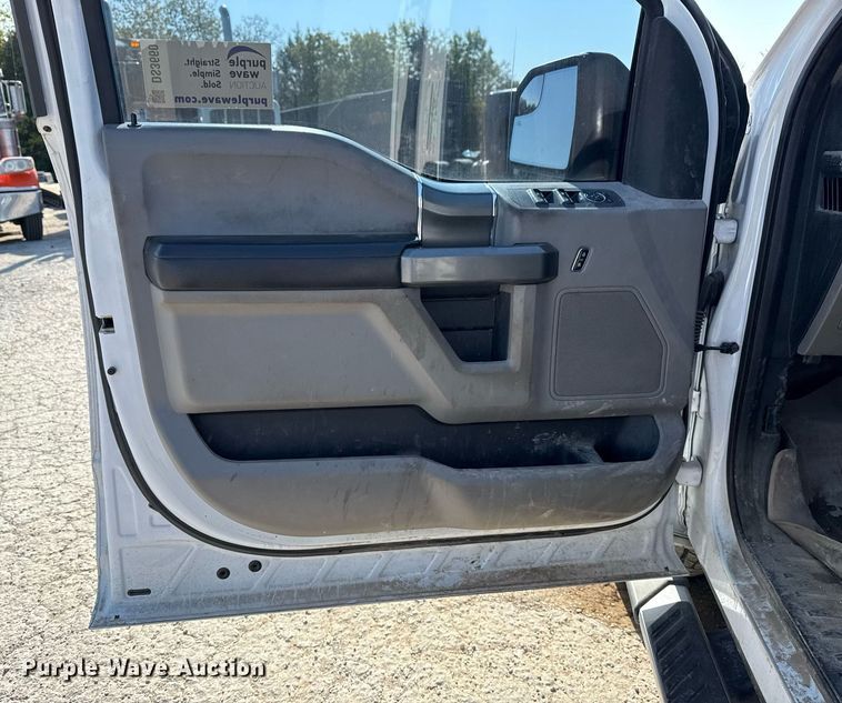 image for item DS3660 2016 Ford F150 SuperCrew pickup truck