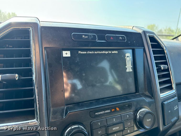 image for item DS3660 2016 Ford F150 SuperCrew pickup truck