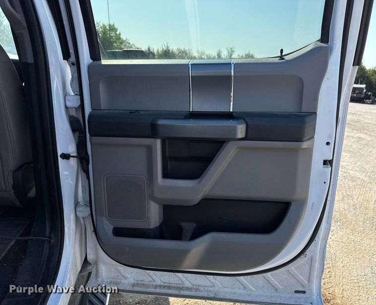 image for item DS3660 2016 Ford F150 SuperCrew pickup truck