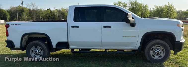 image for item DS3667 2020 Chevrolet Silverado 2500HD Crew Cab pickup truck