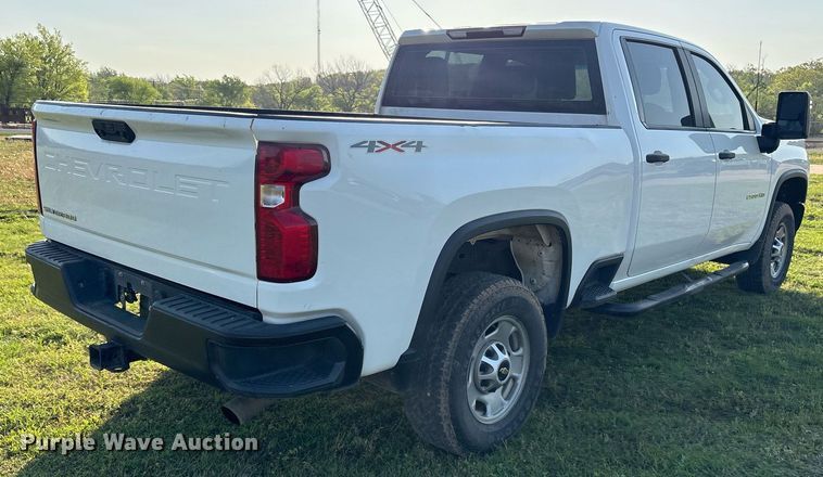 image for item DS3667 2020 Chevrolet Silverado 2500HD Crew Cab pickup truck