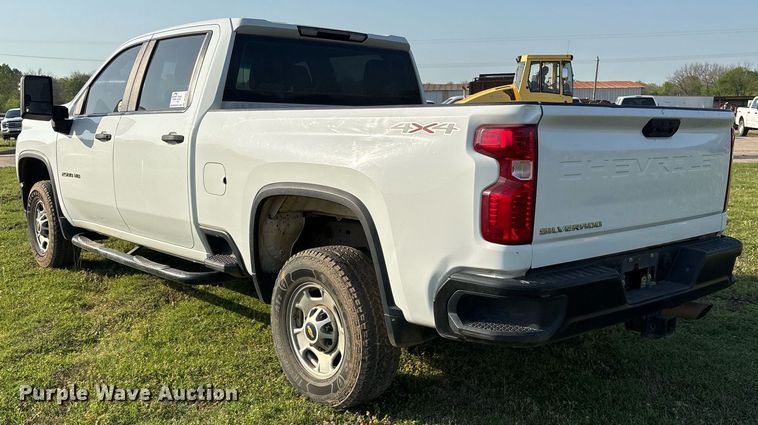 image for item DS3667 2020 Chevrolet Silverado 2500HD Crew Cab pickup truck