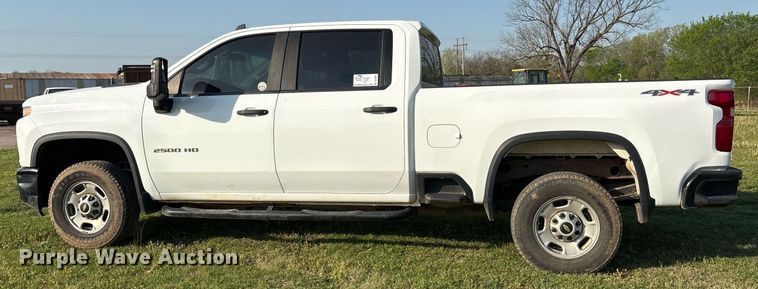 image for item DS3667 2020 Chevrolet Silverado 2500HD Crew Cab pickup truck