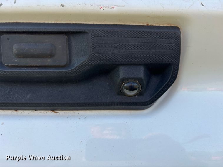 image for item DS3667 2020 Chevrolet Silverado 2500HD Crew Cab pickup truck