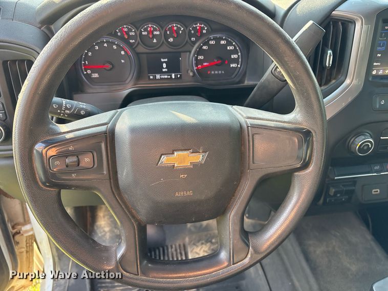 image for item DS3667 2020 Chevrolet Silverado 2500HD Crew Cab pickup truck