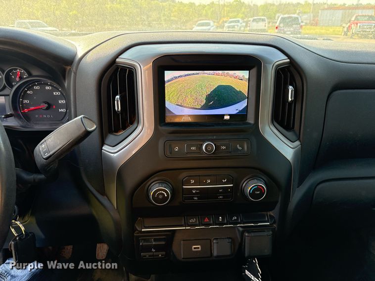 image for item DS3667 2020 Chevrolet Silverado 2500HD Crew Cab pickup truck